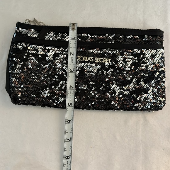 Victoria’s Secret Bling Bag with matching coin purse NEVER USED - Picture 5 of 13